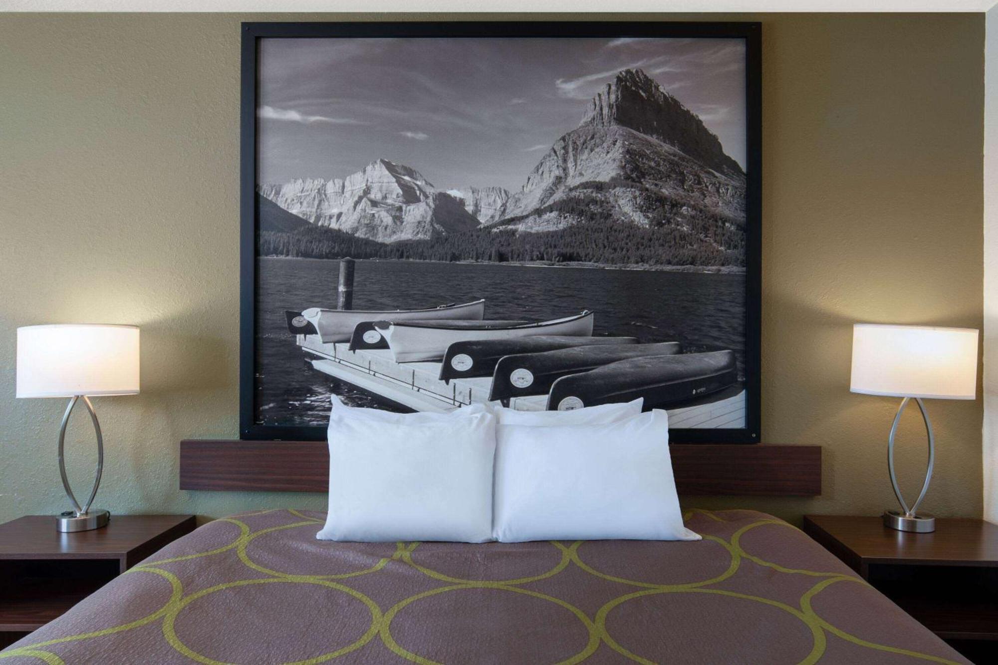 Super 8 By Wyndham Livingston Yellowstone Eksteriør billede
